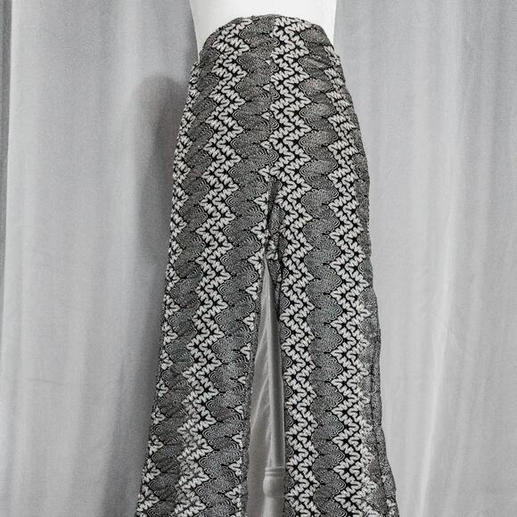 Silver and black Chevron Flare Pants - Picture 6 of 7